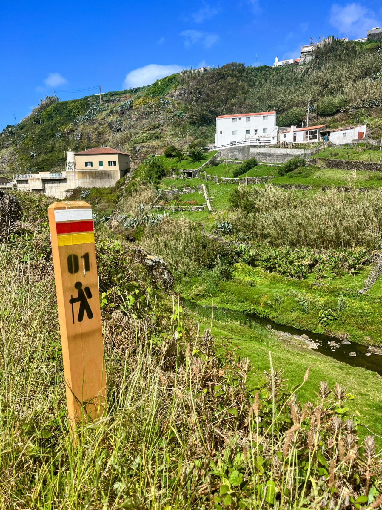 wanderung_ilha_a_pe_tag_1_vila_do_porto_malbusca_