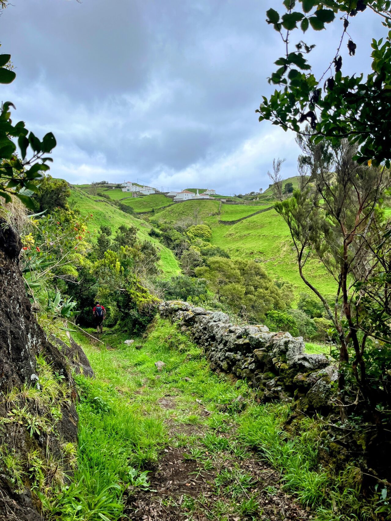 wanderung_ilha_a_pe_tag_1_vila_do_porto_malbusca_