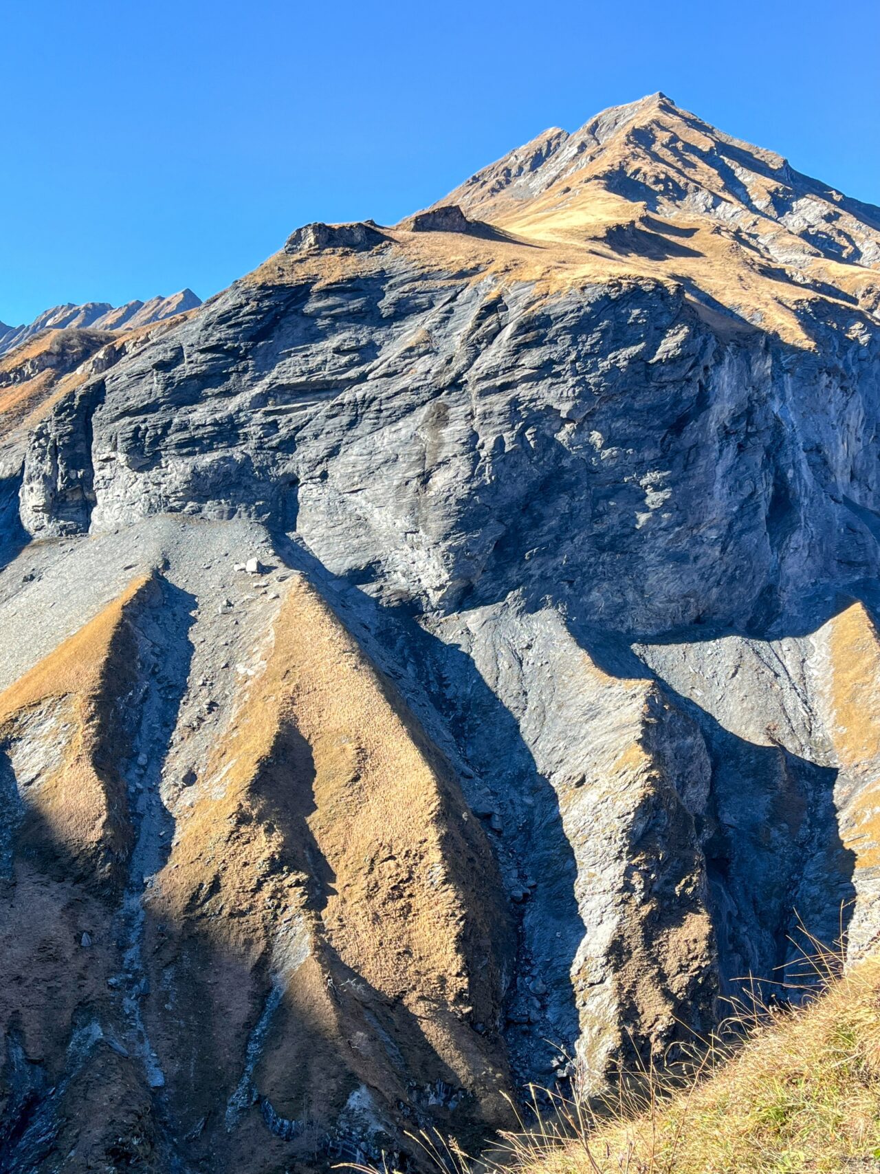 wanderung_weisstannen_batoeni_wasserfall_arena_