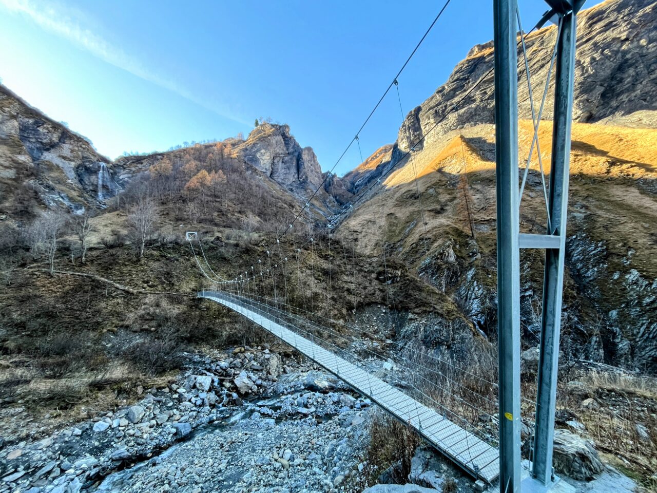 wanderung_weisstannen_batoeni_wasserfall_arena_