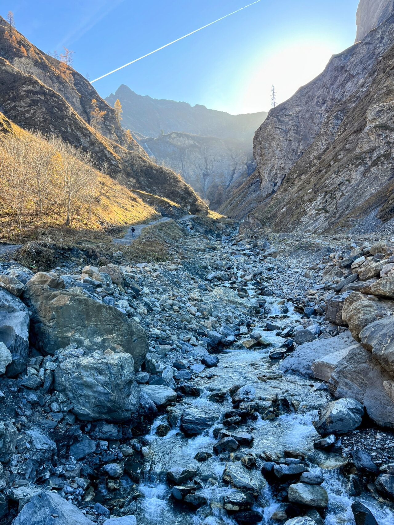 wanderung_weisstannen_batoeni_wasserfall_arena_